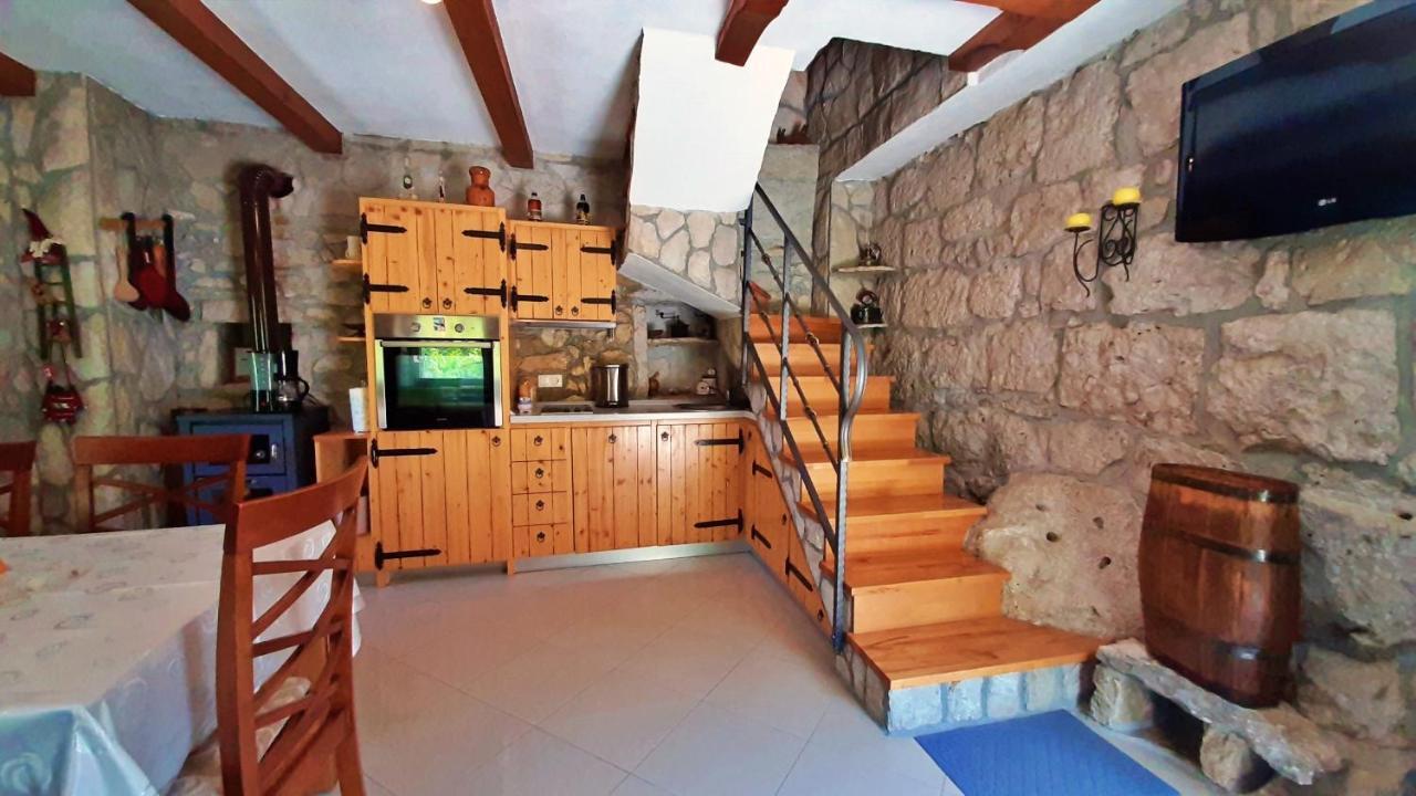 Holiday Home With A Private Pool Podspilje (Split) Exterior foto