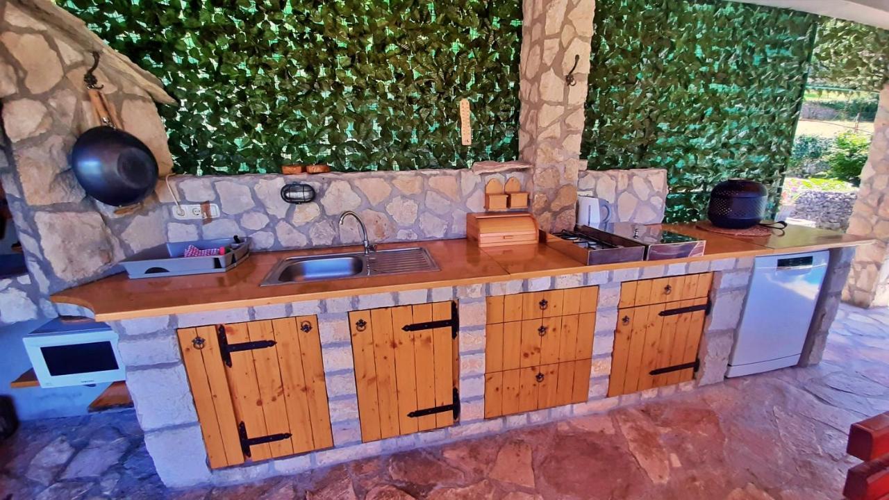 Holiday Home With A Private Pool Podspilje (Split) Exterior foto